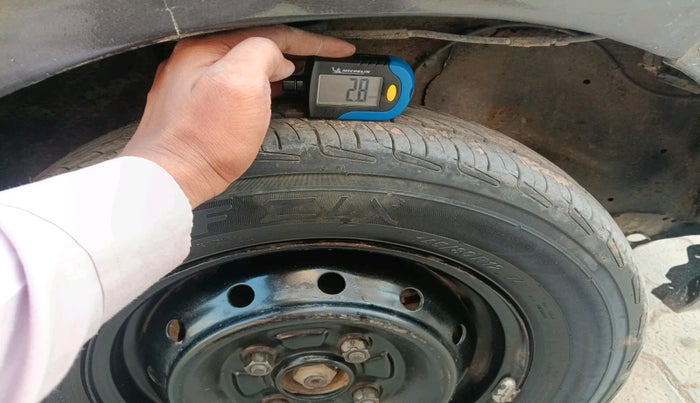 2021 Maruti Alto LXI, Petrol, Manual, 92,884 km, tyre