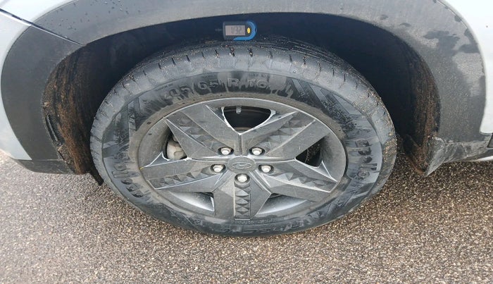 2021 Hyundai Creta S 1.5 DIESEL, Diesel, Manual, 2,38,636 km, tyre