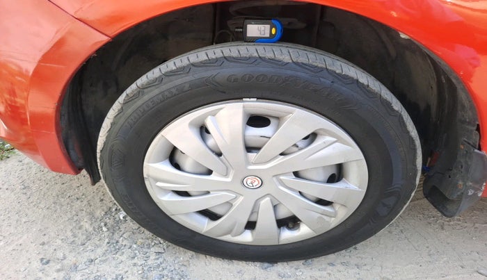 2022 Tata Tiago XM CNG, Petrol, Manual, 28,747 km, tyre