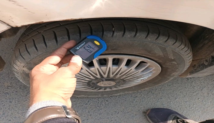 2015 Maruti Alto 800 LXI, Petrol, Manual, 45,421 km, tyre