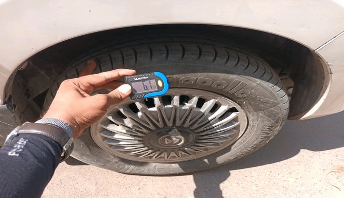 2015 Maruti Alto 800 LXI, Petrol, Manual, 45,421 km, tyre