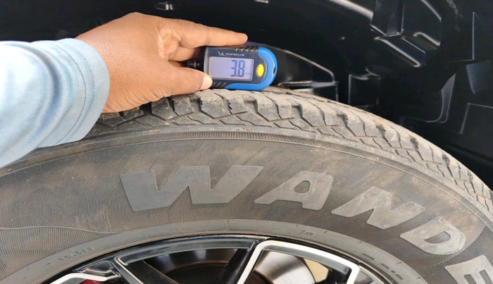 2020 Mahindra Thar AX P MT 4WD ST, Petrol, Manual, 47,970 km, tyre