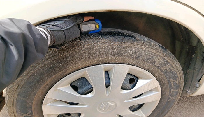 2012 Maruti Swift Dzire VDI, Diesel, Manual, 3,39,587 km, tyre