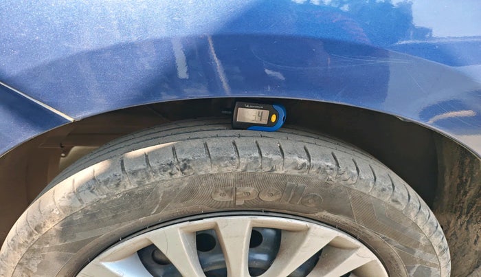 2020 Maruti Ertiga VXI SHVS, Petrol, Manual, 1,57,291 km, tyre