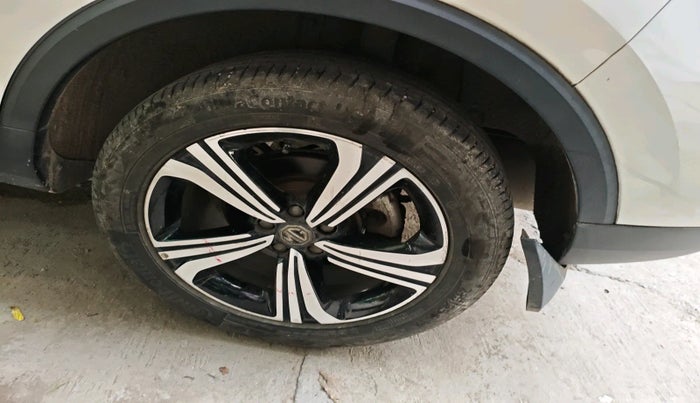 2022 MG ASTOR SHARP 1.5 CVT, Petrol, Automatic, 14,158 km, tyre