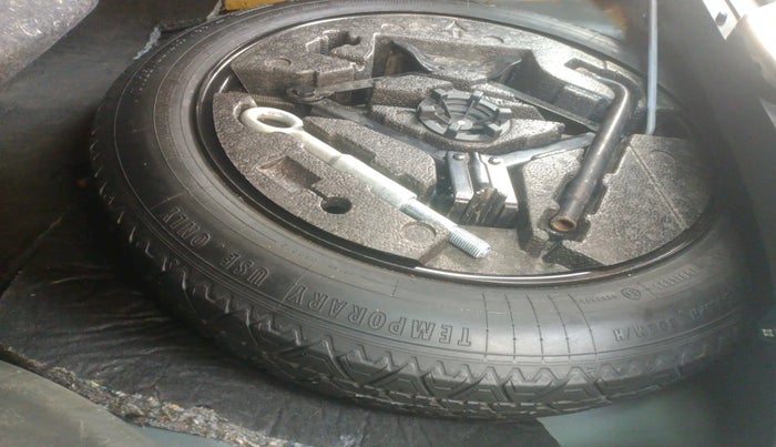 2016 Volvo XC 60 D5 Inscription, Diesel, Automatic, 1,35,056 km, tyre