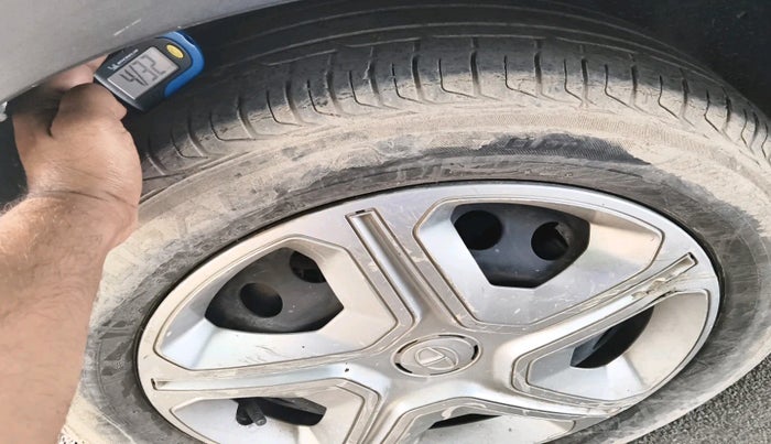 2021 Tata NEXON XM PETROL, Petrol, Manual, 84,785 km, tyre