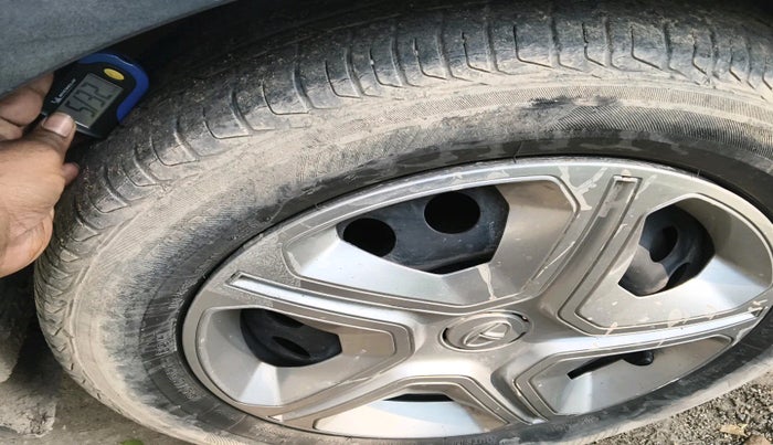 2021 Tata NEXON XM PETROL, Petrol, Manual, 84,785 km, tyre