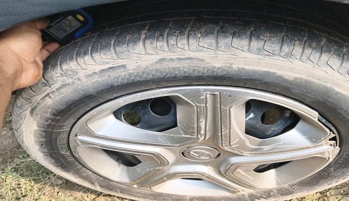 2021 Tata NEXON XM PETROL, Petrol, Manual, 84,785 km, tyre