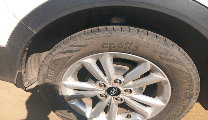 2017 Hyundai Creta SX PLUS 1.6 DIESEL, Diesel, Manual, 97,269 km, tyre