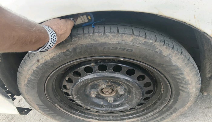 2014 Honda City 1.5L I-VTEC SV CVT, Petrol, Automatic, 1,46,241 km, tyre