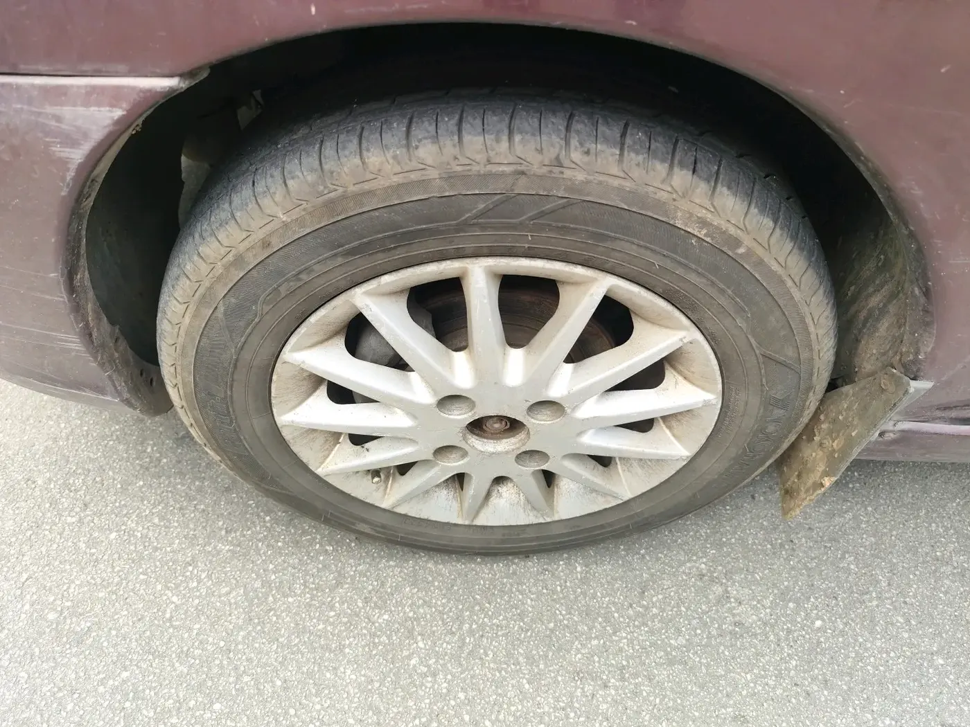 2010 Tata Indigo ECS LX CR4, Diesel, Manual, 85,000 km, tyre