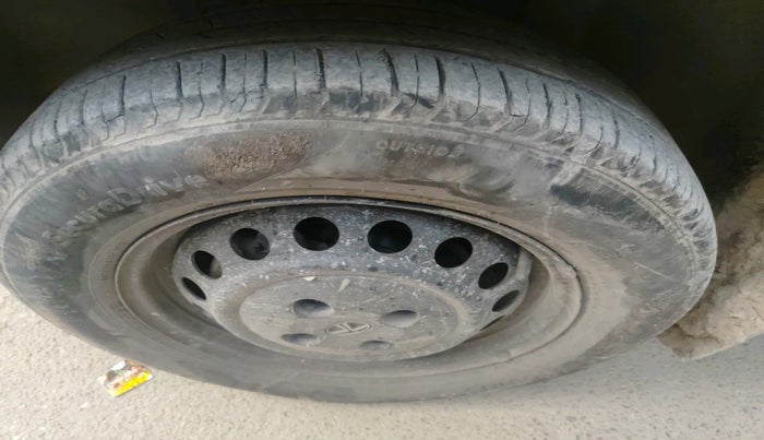 2023 Tata PUNCH PURE MT, Petrol, Manual, 42,894 km, tyre