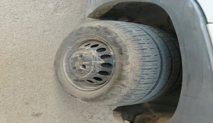 2023 Tata PUNCH PURE MT, Petrol, Manual, 42,894 km, tyre