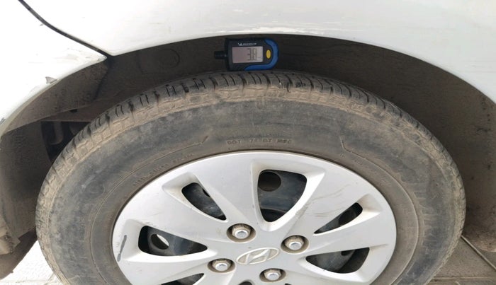 2011 Hyundai i10 MAGNA 1.2, Petrol, Manual, 96,016 km, tyre