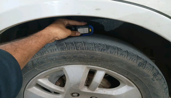 2013 Maruti Swift Dzire ZDI, Diesel, Manual, 1,41,782 km, tyre