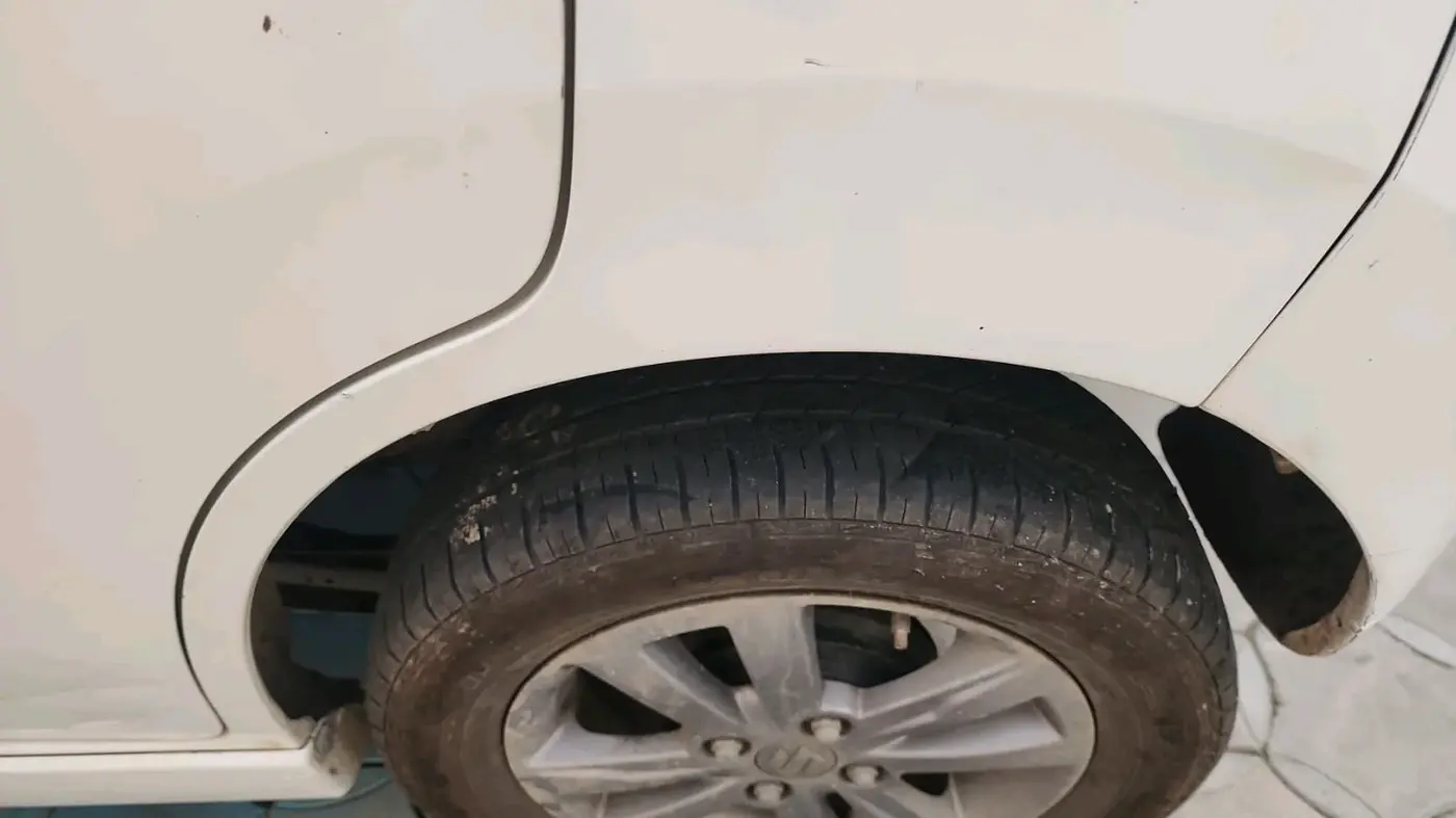 2014 Maruti Wagon R Stingray VXI, Petrol, Manual, 1,73,240 km, tyre