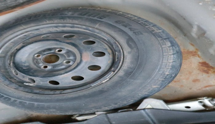 2021 Maruti Dzire VXI, Petrol, Manual, 91,262 km, tyre