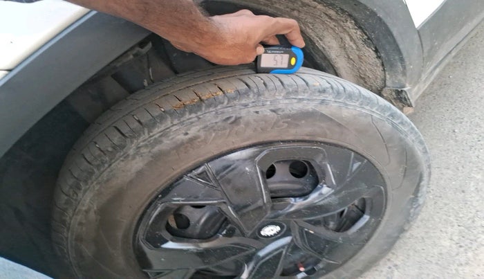 2021 Tata PUNCH ADVENTURE MT, Petrol, Manual, 31,490 km, tyre