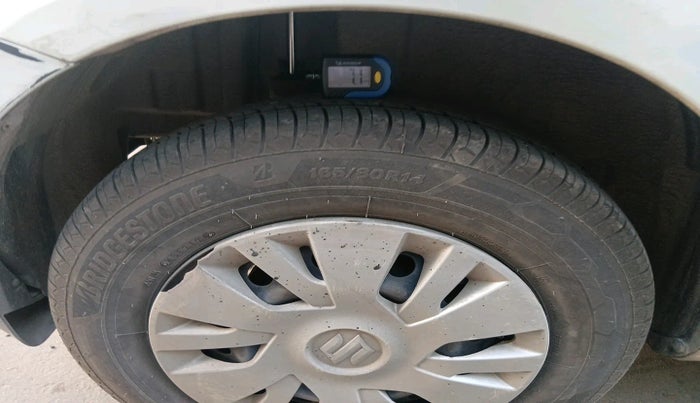 2013 Maruti Swift VXI, Petrol, Manual, 51,119 km, tyre