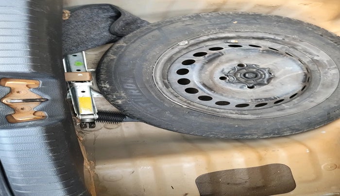 2014 Hyundai Grand i10 MAGNA 1.2 KAPPA VTVT, Petrol, Manual, 74,882 km, tyre