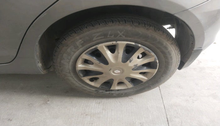 2013 Maruti Swift VXI, Petrol, Manual, 81,873 km, tyre