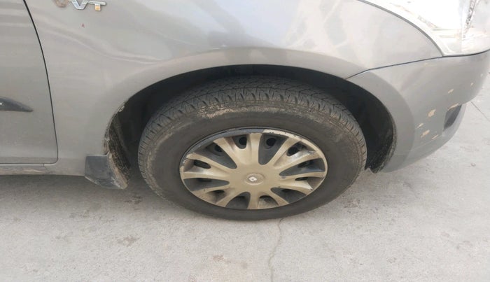 2013 Maruti Swift VXI, Petrol, Manual, 81,873 km, tyre