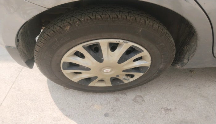 2013 Maruti Swift VXI, Petrol, Manual, 81,873 km, tyre