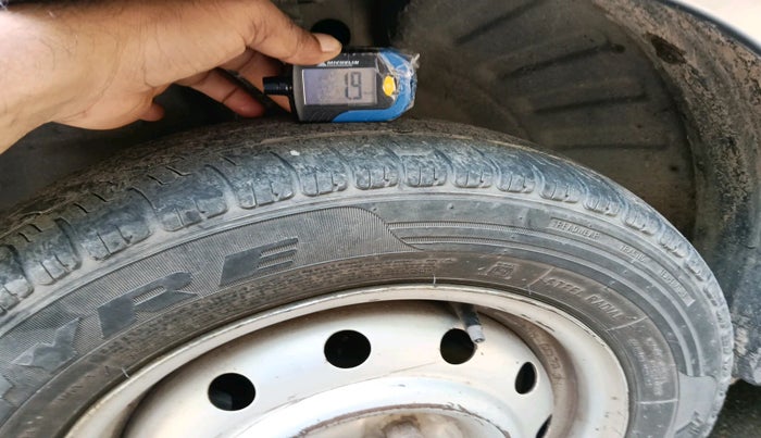 2013 Maruti Wagon R 1.0 LXI CNG, Petrol, Manual, 1,44,491 km, tyre