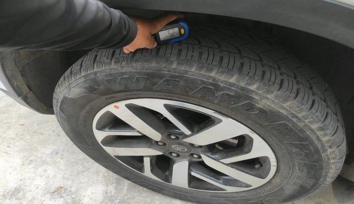 2022 Tata Harrier XZA PLUS 2.0L, Diesel, Automatic, 61,545 km, tyre