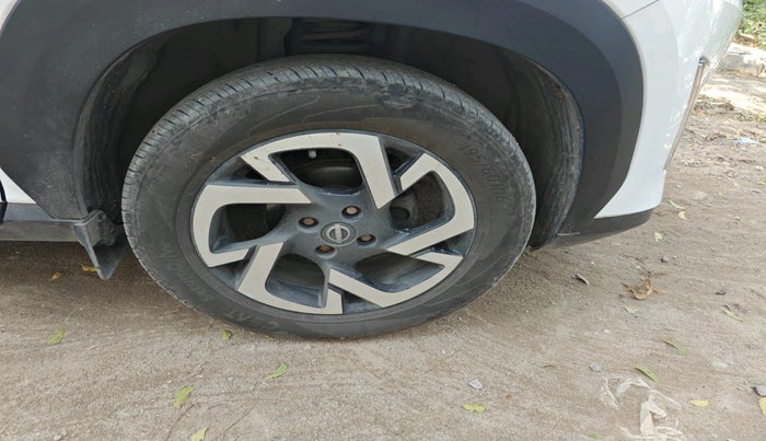 2021 Nissan MAGNITE XV PREMIUM TURBO CVT, Petrol, Automatic, 47,323 km, tyre