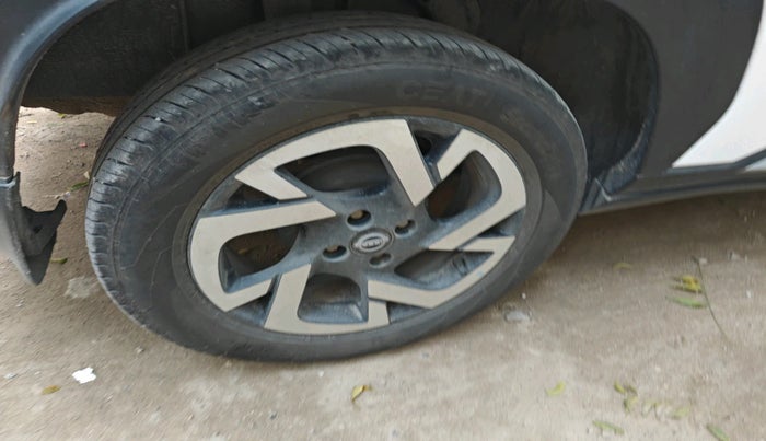 2021 Nissan MAGNITE XV PREMIUM TURBO CVT, Petrol, Automatic, 47,323 km, tyre