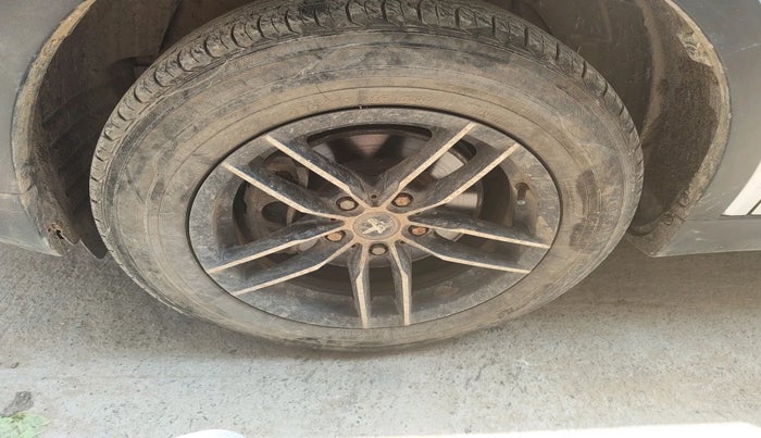 2019 Mahindra XUV300 W4 1.5 DIESEL, Diesel, Manual, 68,518 km, tyre