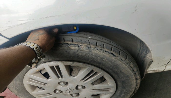 2010 Hyundai Santro Xing GLS, Petrol, Manual, 87,182 km, tyre