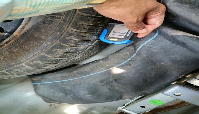 2014 Hyundai Xcent S (O) 1.2, Petrol, Manual, 14,702 km, tyre