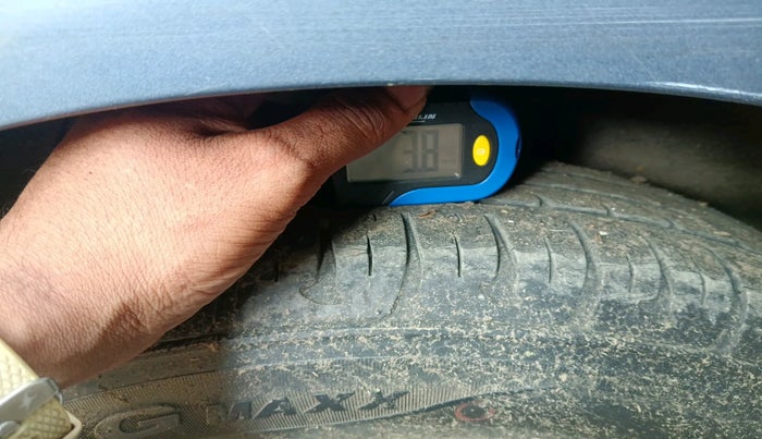 2014 Hyundai Xcent S (O) 1.2, Petrol, Manual, 14,702 km, tyre