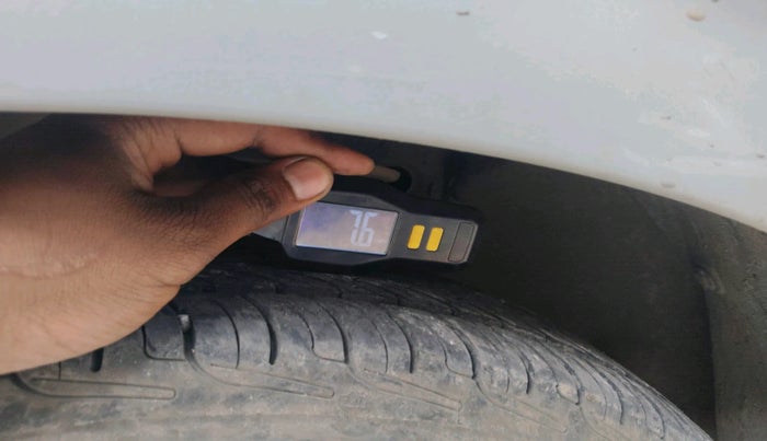 2019 Maruti Dzire VXI, Petrol, Manual, 1,56,309 km, tyre