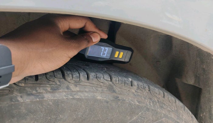 2019 Maruti Dzire VXI, Petrol, Manual, 1,56,309 km, tyre