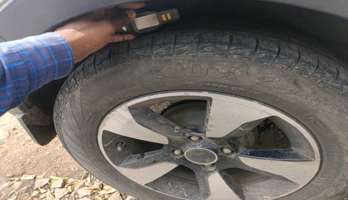 2017 Tata NEXON XZ PLUS DIESEL, Diesel, Manual, 1,53,672 km, tyre