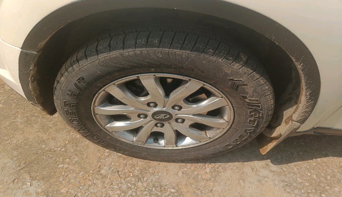 2016 Mahindra XUV500 W8, Diesel, Manual, 1,17,853 km, tyre