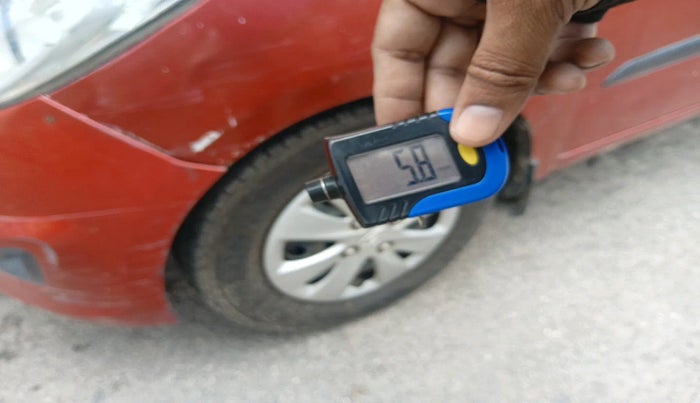 2011 Hyundai i10 MAGNA 1.2, Petrol, Manual, 80,594 km, tyre