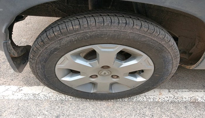 2017 Renault Kwid CLIMBER 1.0 AMT, Petrol, Automatic, 58,014 km, tyre