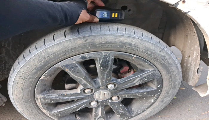 2013 Maruti Wagon R Stingray VXI, Petrol, Manual, 98,704 km, tyre