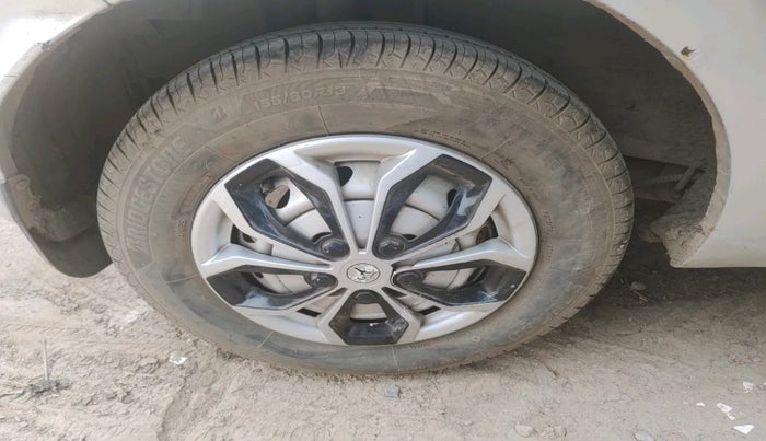 2017 Tata Tiago XM PETROL, Petrol, Manual, 87,371 km, tyre