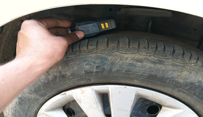 2013 Maruti Swift Dzire VDI, Diesel, Manual, 1,28,177 km, tyre