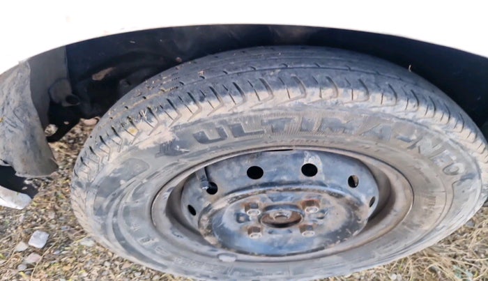 2016 Maruti Alto 800 LXI, Petrol, Manual, 95,585 km, tyre