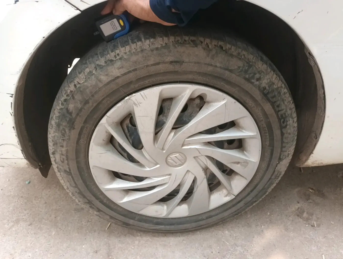 2023 Maruti Ertiga   VXI (O) CNG, Petrol, Manual, 1,10,054 km, tyre