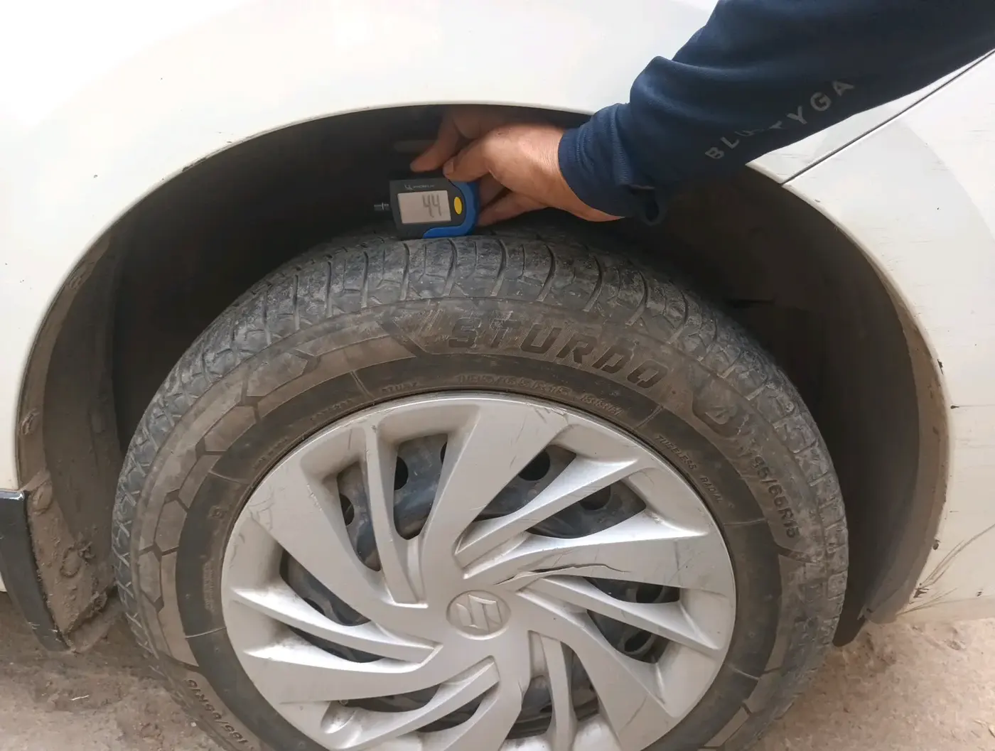 2023 Maruti Ertiga   VXI (O) CNG, Petrol, Manual, 1,10,054 km, tyre