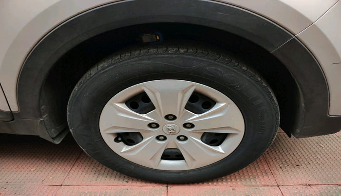 2017 Hyundai Creta E PLUS 1.6 PETROL, Petrol, Manual, 14,770 km, tyre