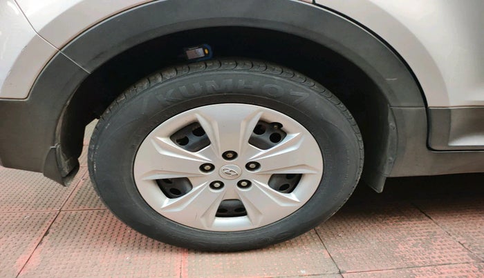 2017 Hyundai Creta E PLUS 1.6 PETROL, Petrol, Manual, 14,770 km, tyre